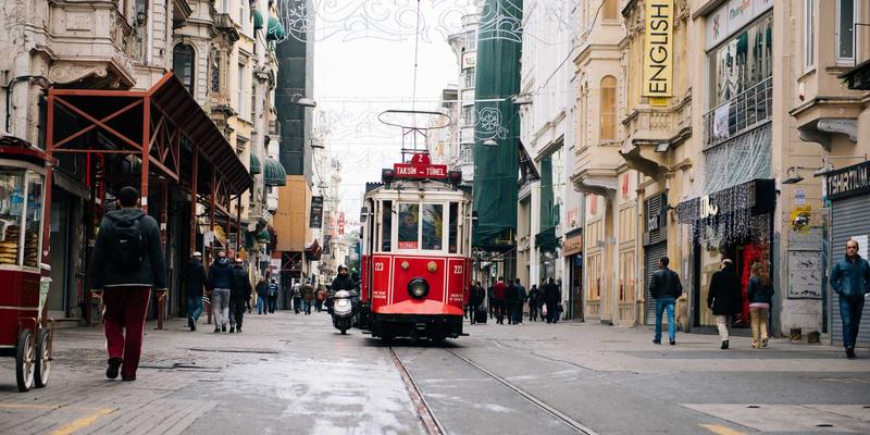 慢性疲劳综合征的根源探索与功能性恢复方案：从根源到康复的养生指南