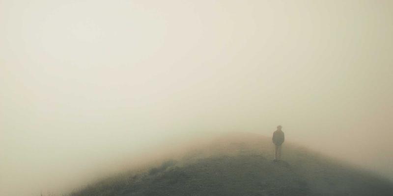 数字时代的眼健康保卫战：缓解屏幕眼疲劳与预防近视加深的心理保健指南