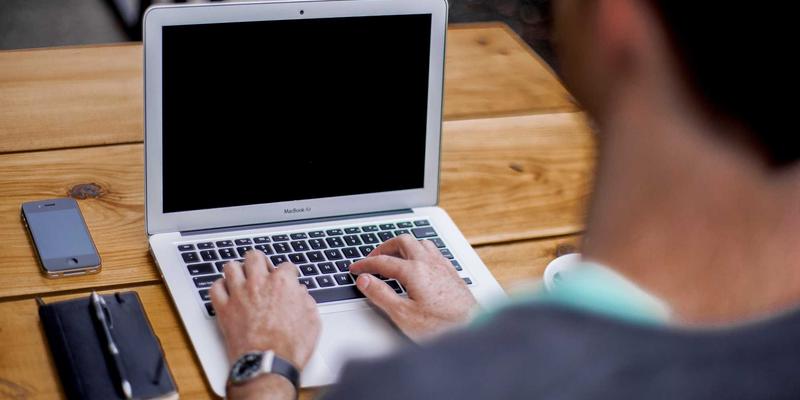 肝脏解毒支持：现代生活中的自然净化策略与营养方案