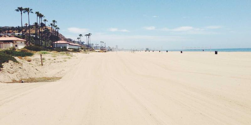 骨骼健康全周期管理：从青年储备到老年防骨折的营养运动与心理保健方案